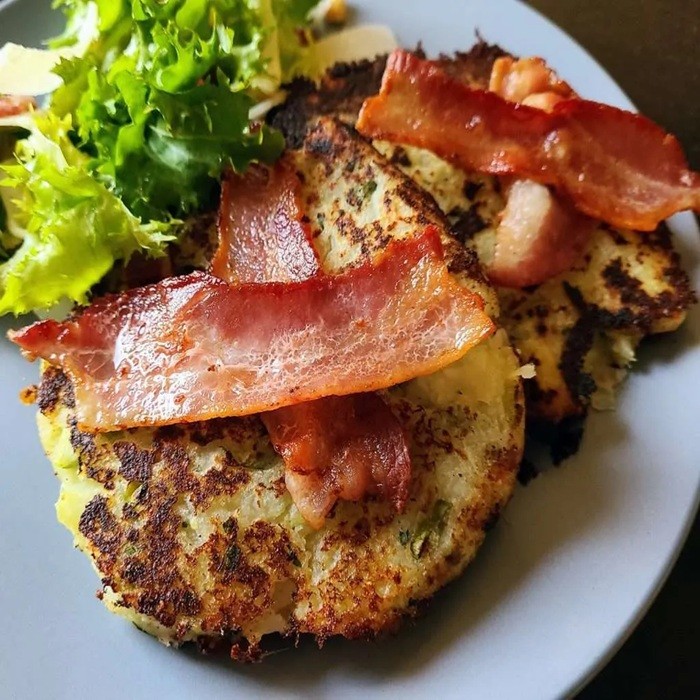 https://www.themealdb.com/images/media/meals/khpso71779732715.jpg Thumbnail